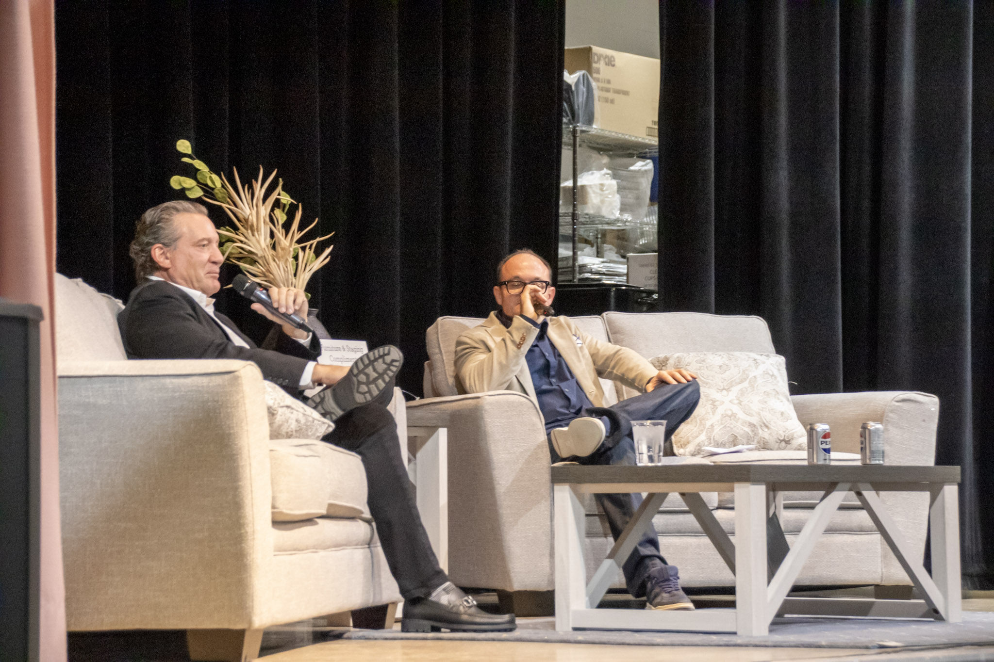 NHL legend Jeremy Roenick headlines Weyburn Red Wings fundraiser